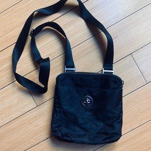 Cute Baggallini crossbody bag